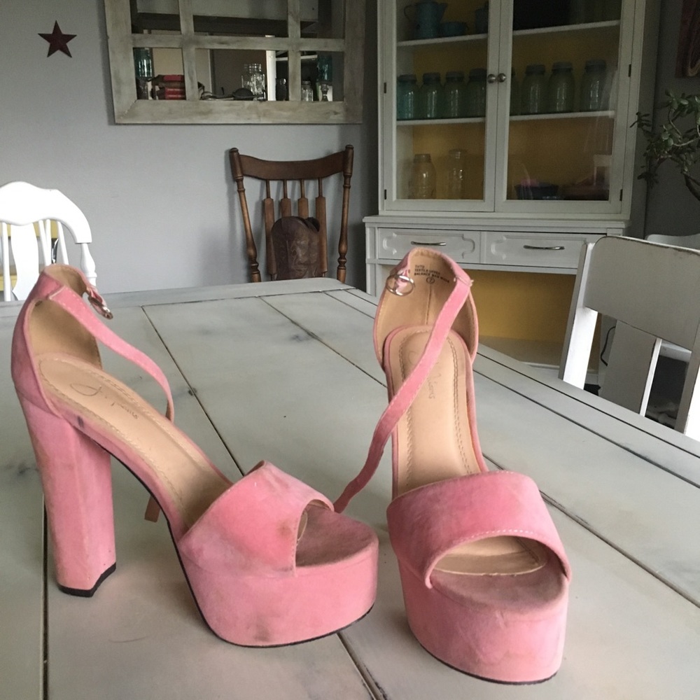 Velvet pink strap high heels